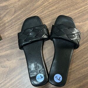 Cushionaire memory foam braided slides 7.5